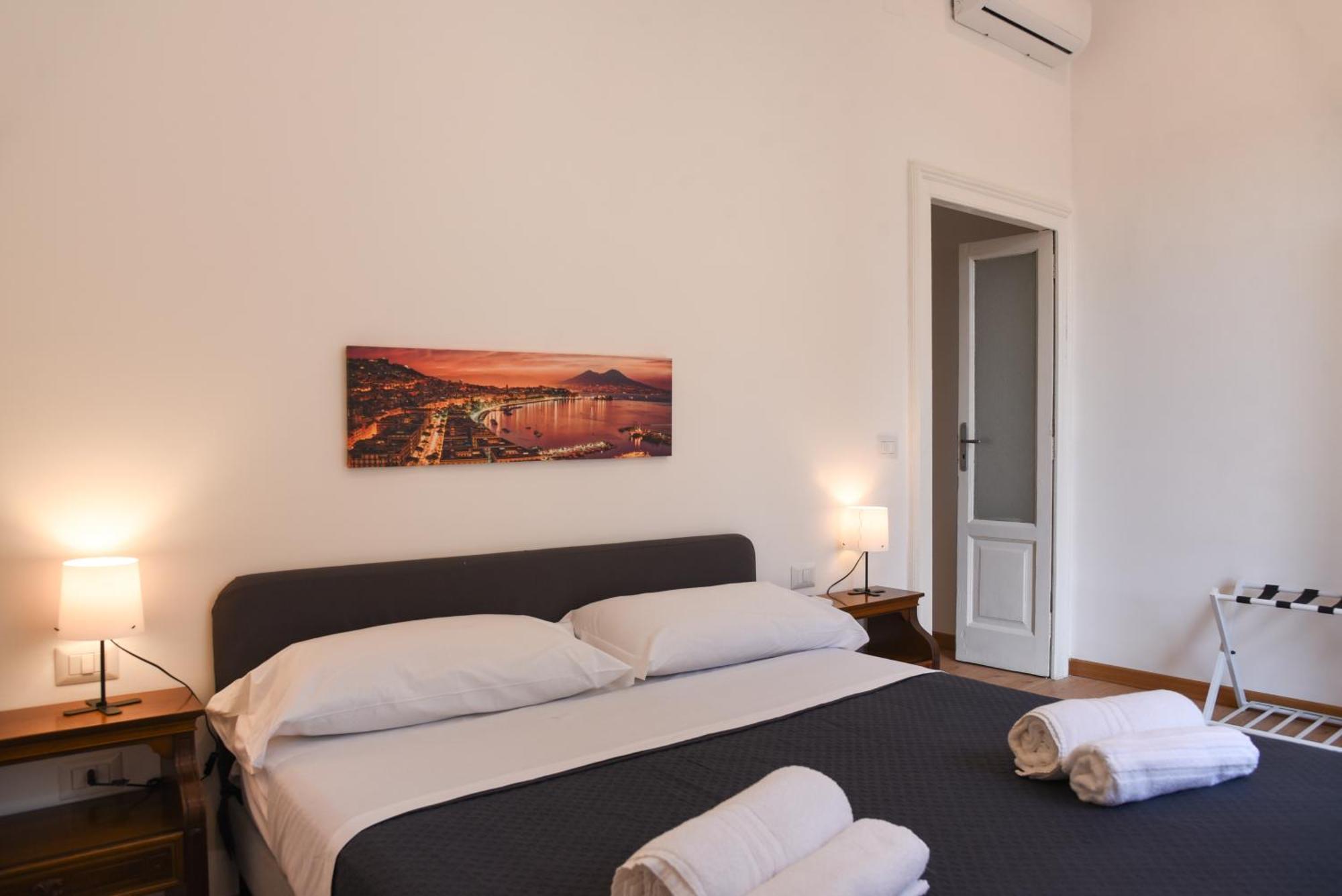Downtown Umberto 74 Apartment Naples Exterior photo